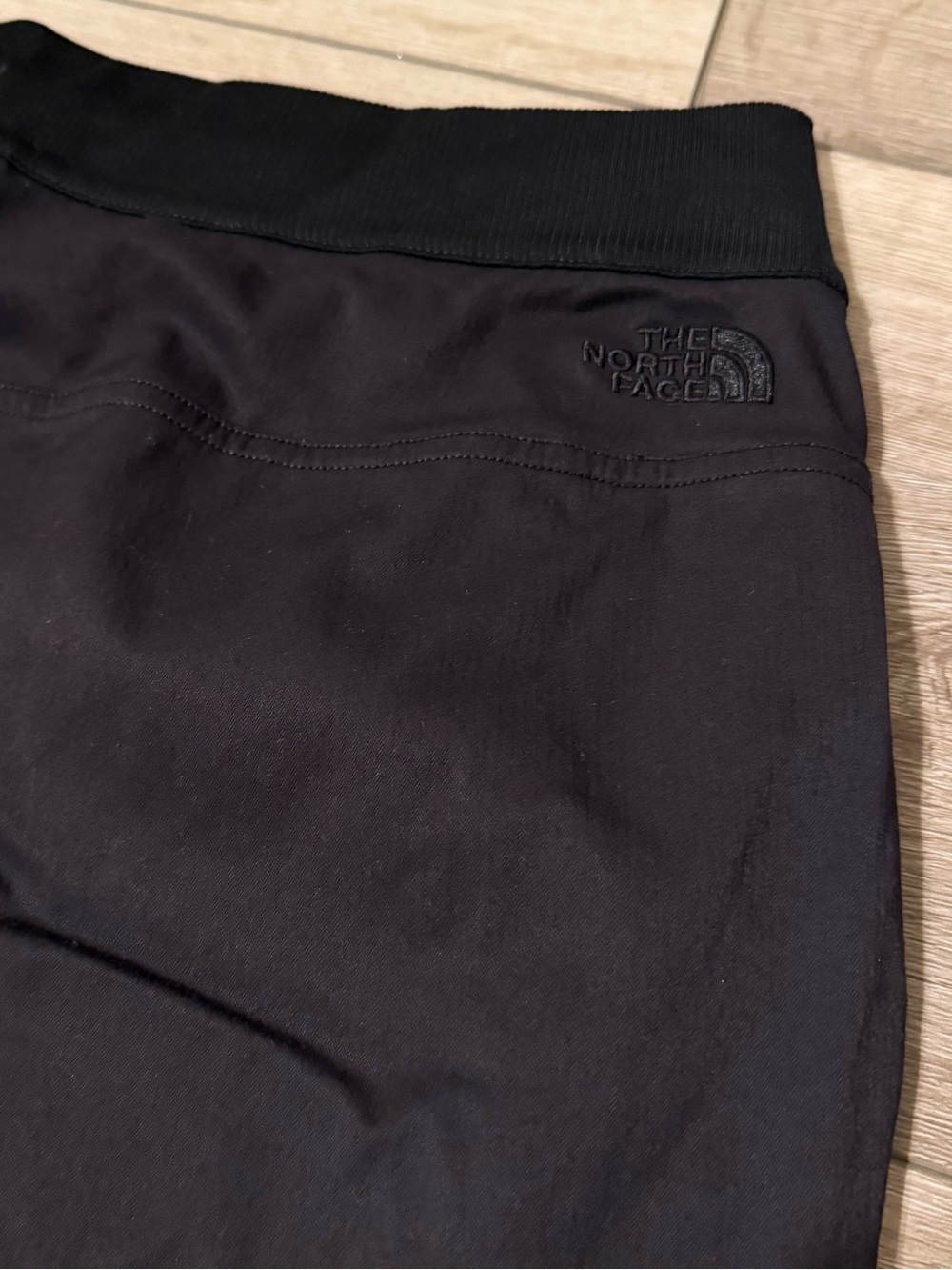 The North Face Black Lightweight Drawstring Joggers - Picture 5 of 7